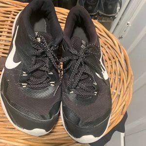 Women’s Nike training Flex TR 5